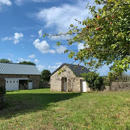 Maison 4 Chambres, Grand Jardin, 10 Minutes Des Plages Vakantiehuis Besneville