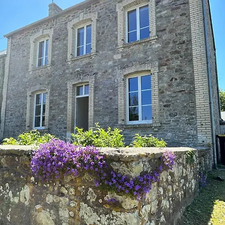 Maison 4 Chambres, Grand Jardin, 10 Minutes Des Plages Besneville