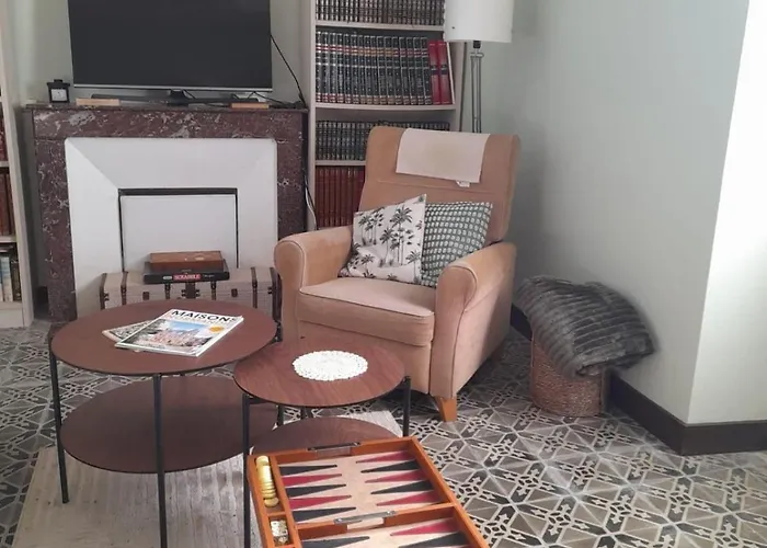 Maison 4 Chambres, Grand Jardin, 10 Minutes Des Plages Ferienhaus