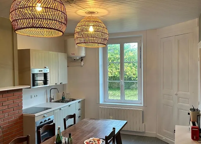 Maison 4 Chambres, Grand Jardin, 10 Minutes Des Plages Besneville