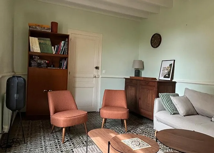 Maison 4 Chambres, Grand Jardin, 10 Minutes Des Plages Ferienhaus